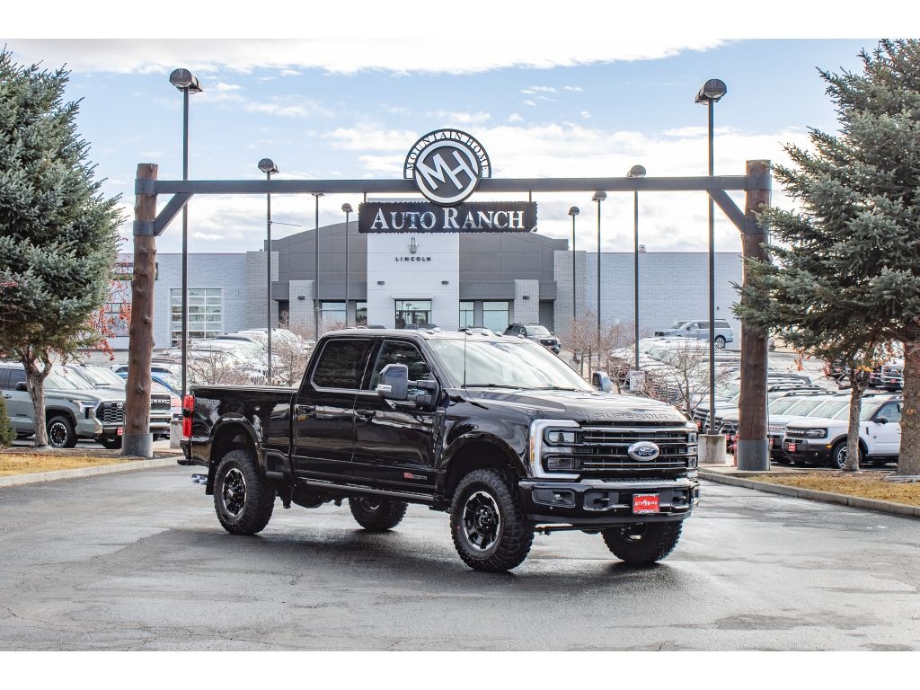 New 2026 Ford F-350 Platinum Crew Cab