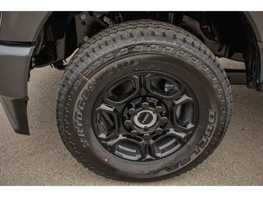 2025 Ford F-250 XL photo 4