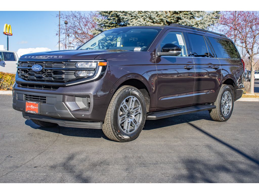 2025 Ford Expedition MAX photo 3