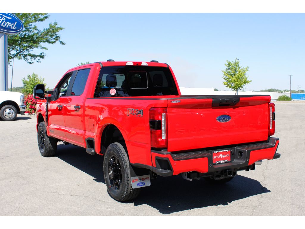 2025 Ford F-250 XL photo 4
