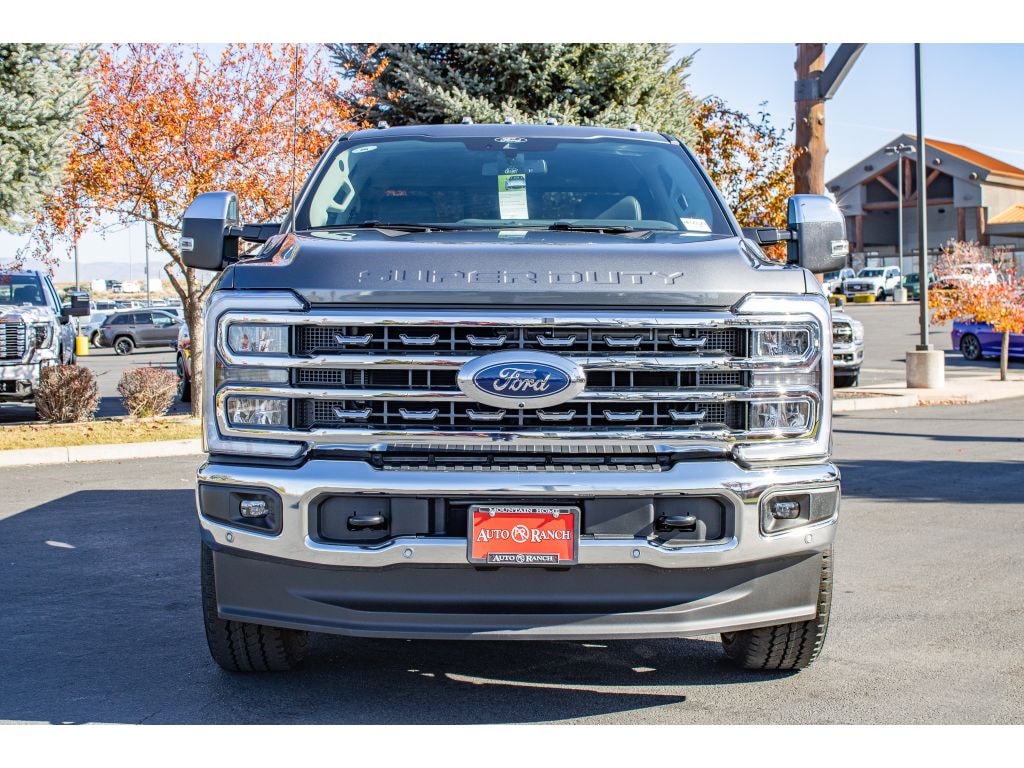 New 2026 Ford F-350 Lariat Crew Cab