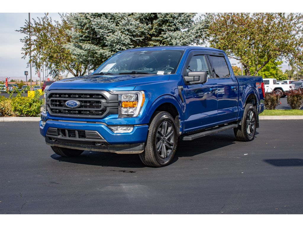 2023 Ford F-150 XLT photo 3