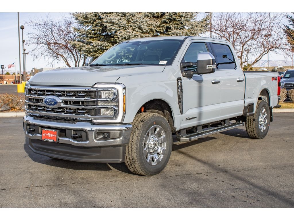 New 2026 Ford F-350 Lariat Crew Cab