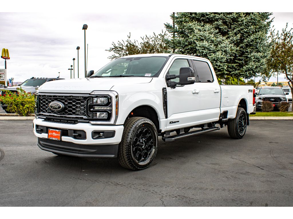 2026 Ford F-350 Lariat photo 3