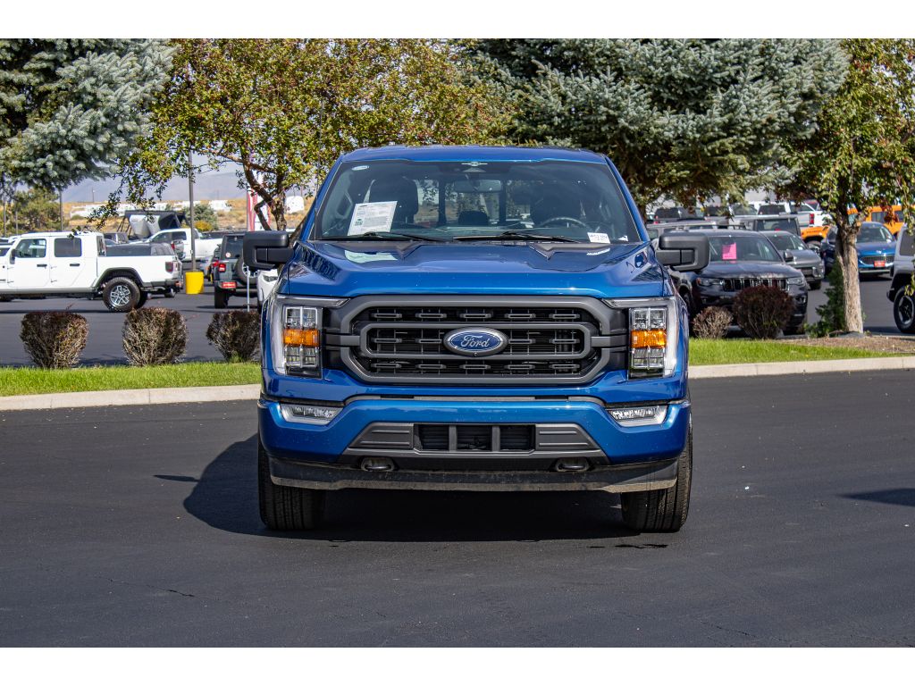 2023 Ford F-150 XLT photo 2