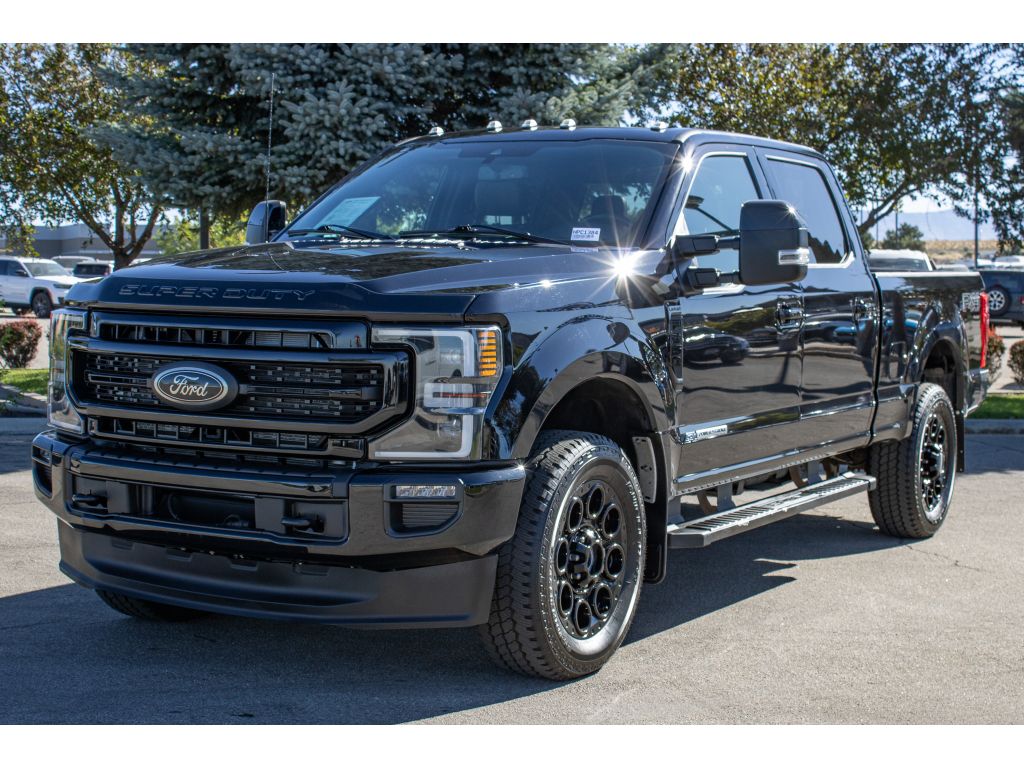 2022 Ford F-350 Lariat photo 4
