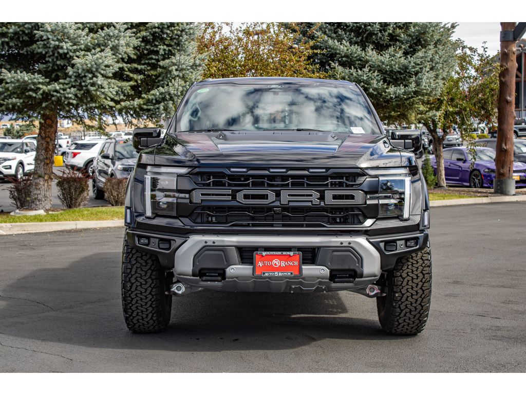2025 Ford F-150 Raptor photo 3