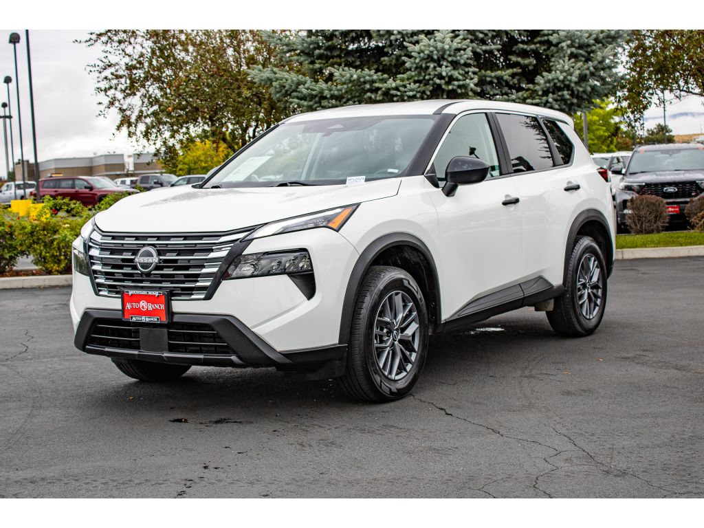 2024 Nissan Rogue S photo 4