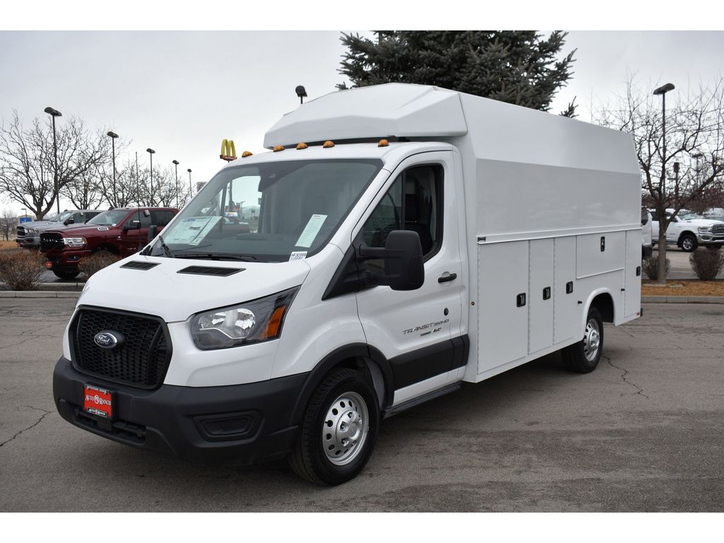 2023 Ford Transit Cutaway Chassis photo 2
