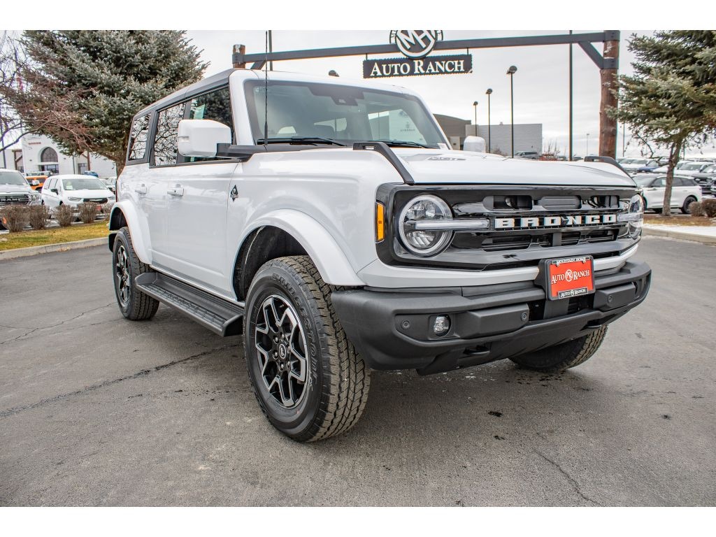New 2025 Ford Bronco Outer Banks Sport Utility