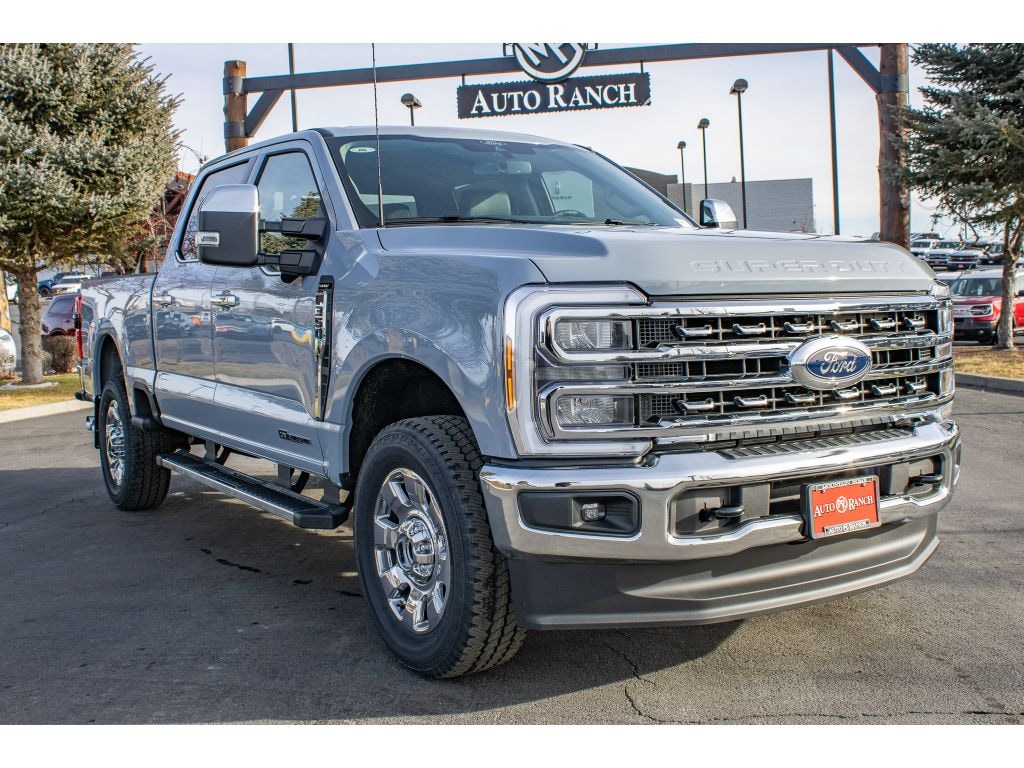 New 2026 Ford F-350 Lariat Crew Cab