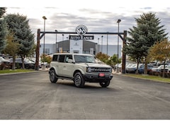 2025 Ford Bronco Outer Banks SUV