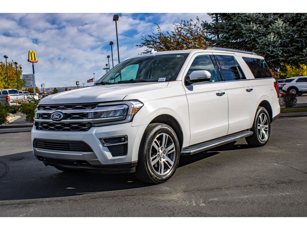 2023 Ford Expedition MAX Limited photo 2