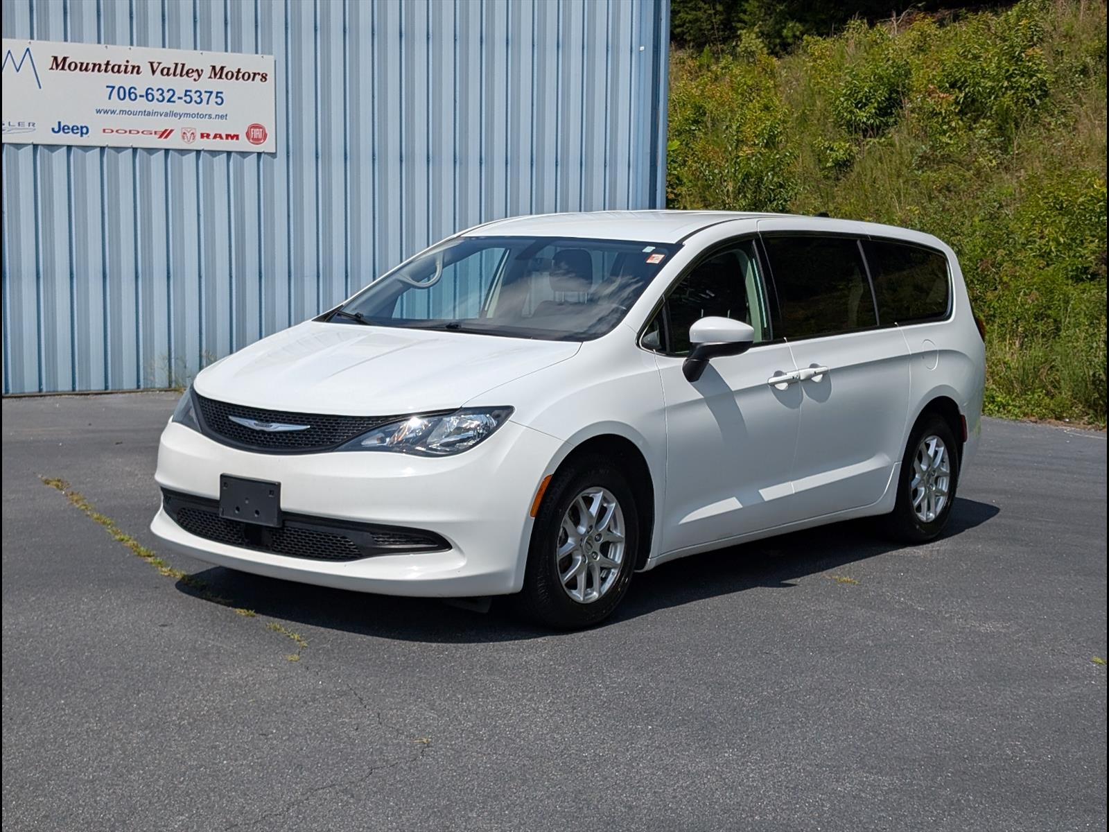 Used 2022 Chrysler Voyager LX with VIN 2C4RC1CG4NR146640 for sale in Mineral Bluff, GA