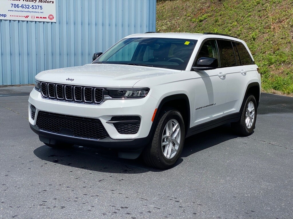 Used 2023 Jeep Grand Cherokee Laredo with VIN 1C4RJHAG5PC661725 for sale in Mineral Bluff, GA