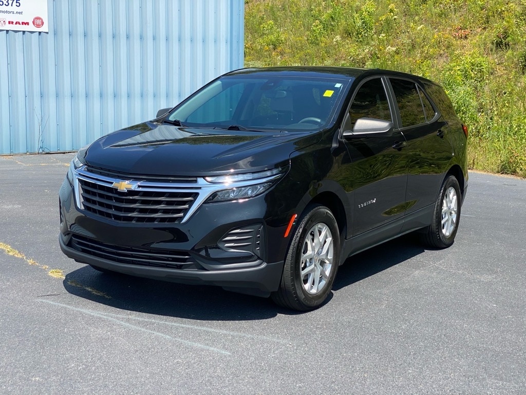 Used 2022 Chevrolet Equinox LS with VIN 2GNAXHEV8N6141326 for sale in Mineral Bluff, GA