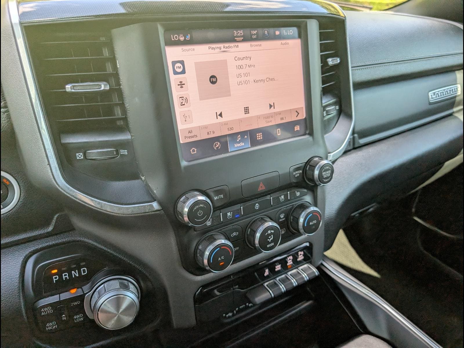 2022 RAM Ram 1500 Pickup Laramie - Photo 19