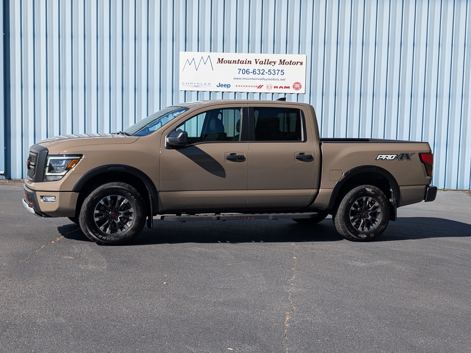 2024 Nissan Titan