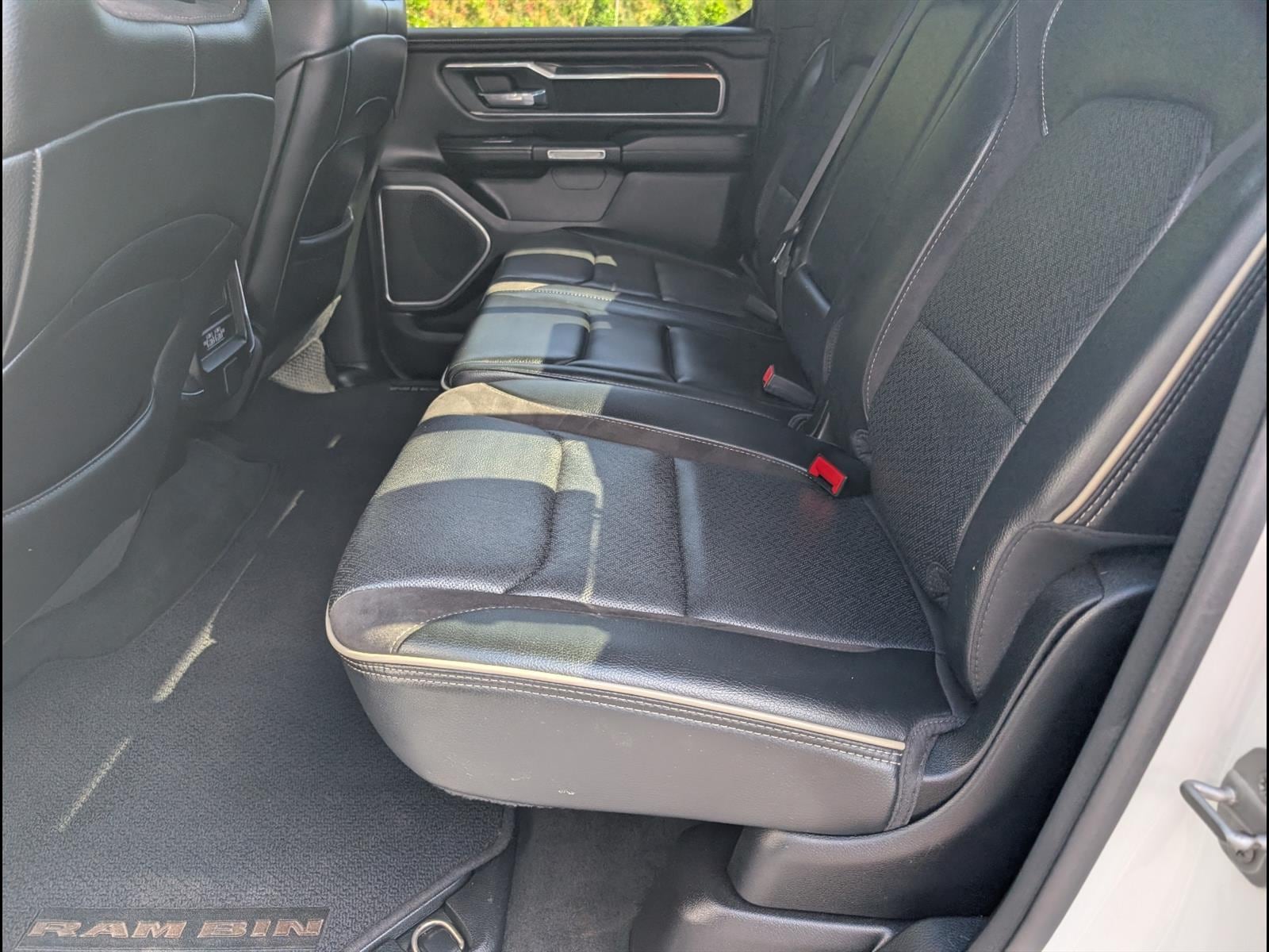 2022 RAM Ram 1500 Pickup Laramie - Photo 12