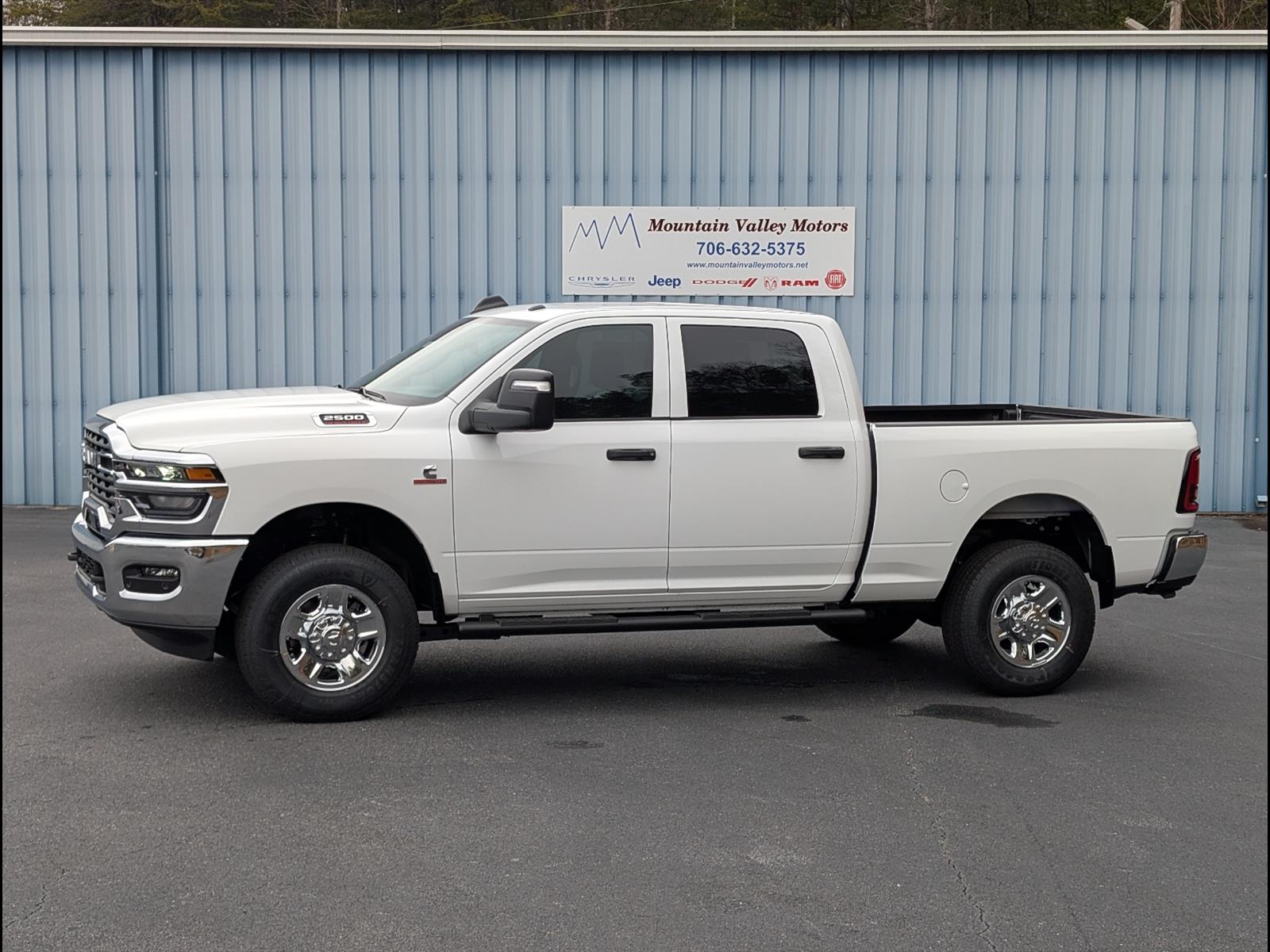 2026 Ram 2500 TRADESMAN CREW CAB 4X4 6'4 BOX Pickup