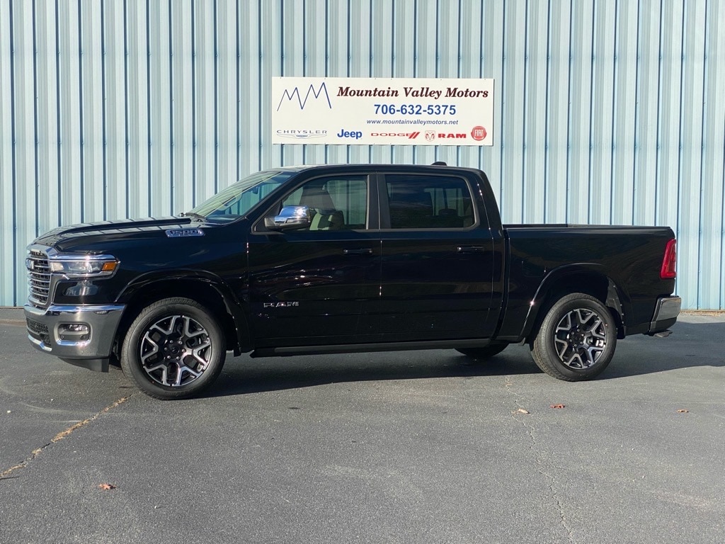 2025 Ram 1500 LARAMIE CREW CAB 4X4 5'7 BOX