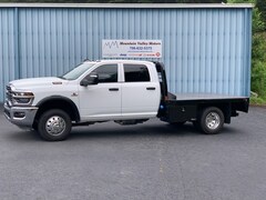 2025 Ram 3500 Chassis Cab 3500 TRADESMAN CREW CAB CHASSIS 4X4 60' CA Pickup
