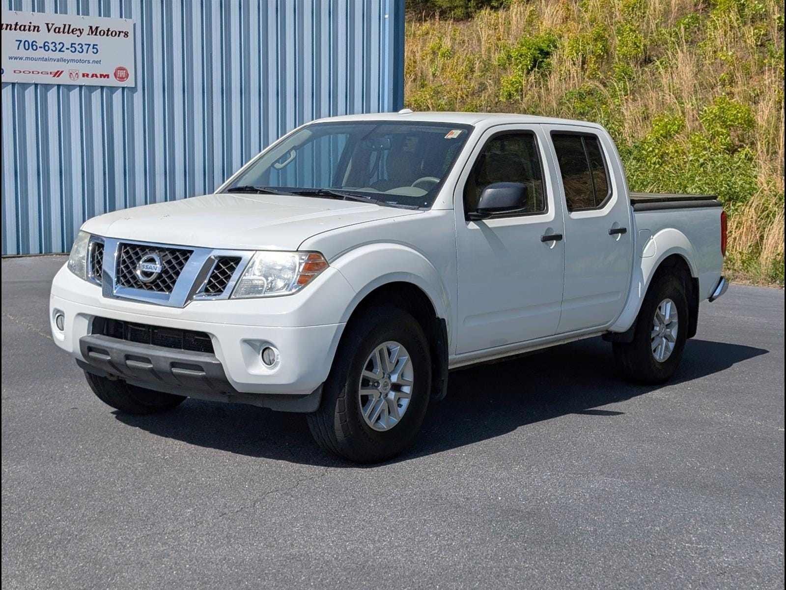 Used 2015 Nissan Frontier SV with VIN 1N6AD0EV0FN767255 for sale in Mineral Bluff, GA