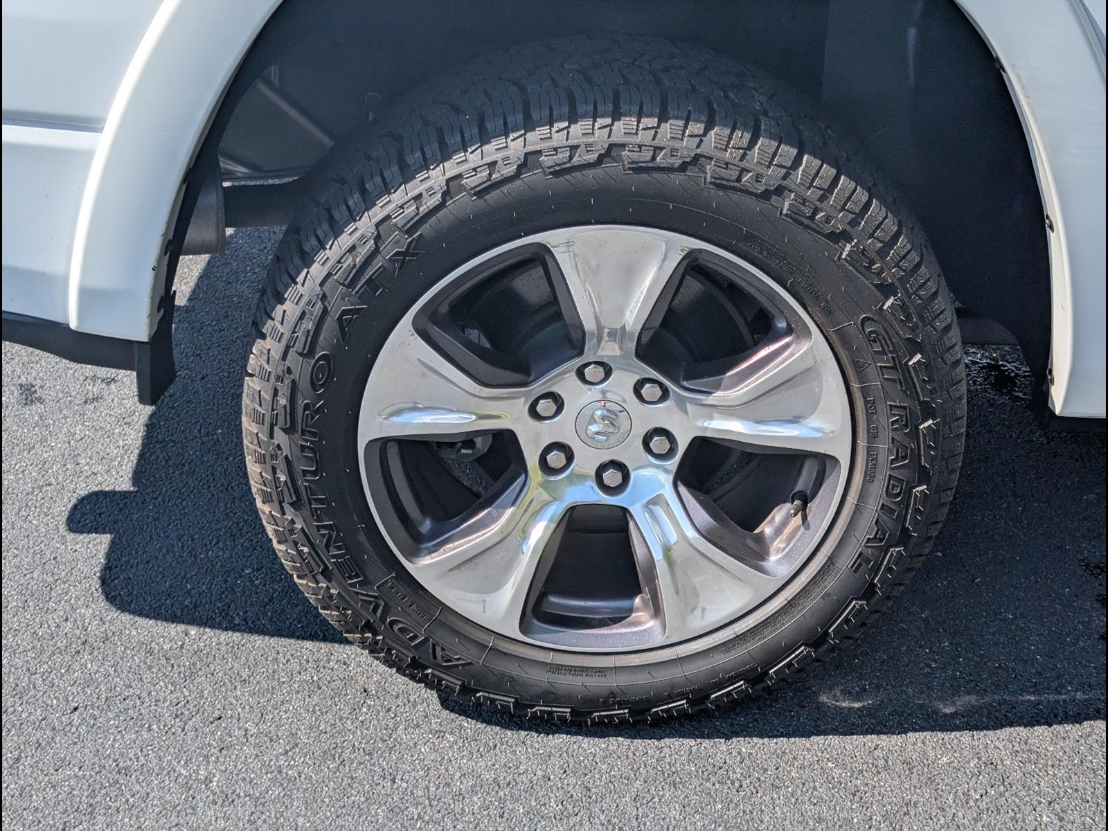 2022 RAM Ram 1500 Pickup Laramie - Photo 23