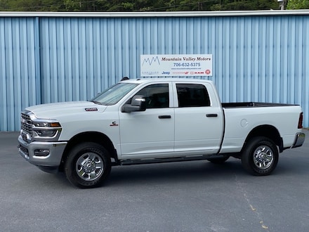 2026 Ram 2500 TRADESMAN CREW CAB 4X4 6'4 BOX Pickup