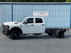 2026 Ram 3500 Chassis Cab TRADESMAN CREW   4X4 60' CA Pickup