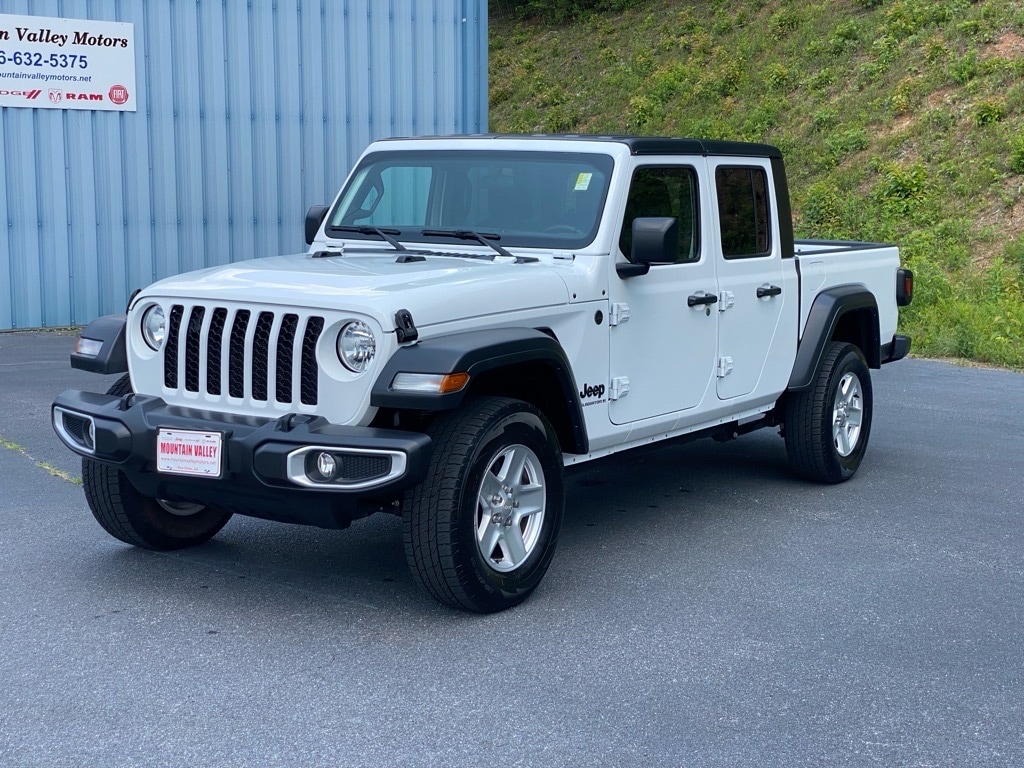 Used 2023 Jeep Gladiator Sport S with VIN 1C6HJTAG4PL522773 for sale in Mineral Bluff, GA