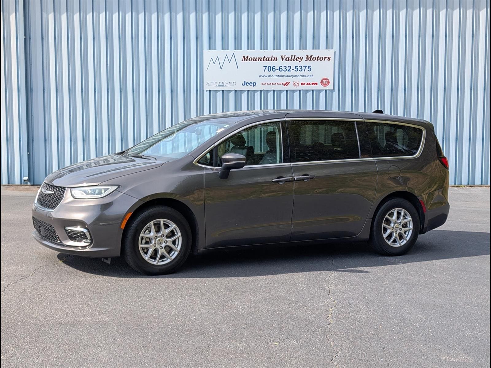 2023 Chrysler Pacifica Touring L