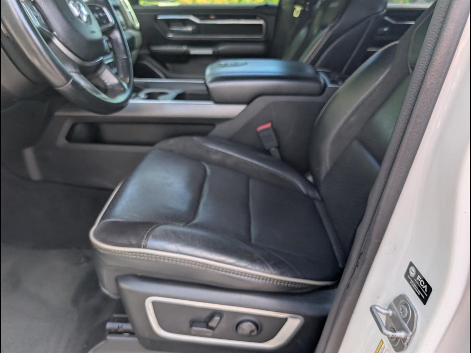 2022 RAM Ram 1500 Pickup Laramie - Photo 13