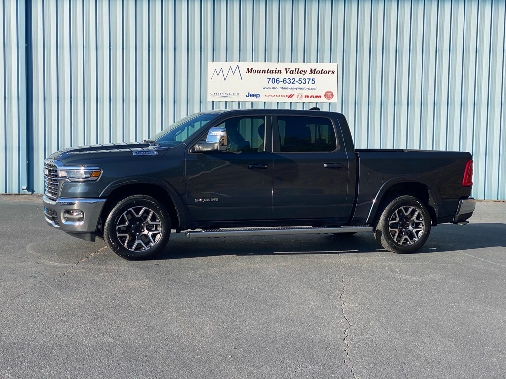 2025 Ram 1500 LARAMIE CREW CAB 4X4 5'7 BOX