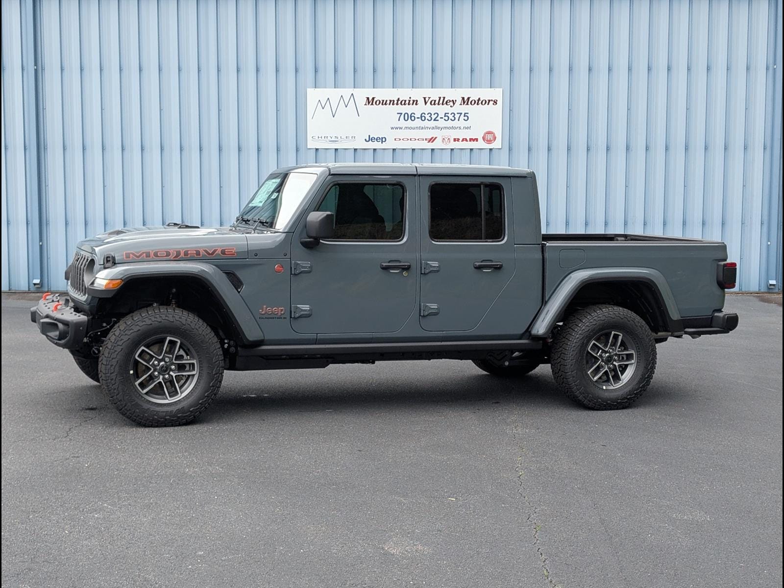 2026 Jeep Gladiator Mojave X Auto's photo