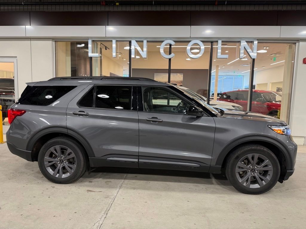 Used 2022 Ford Explorer XLT SUV