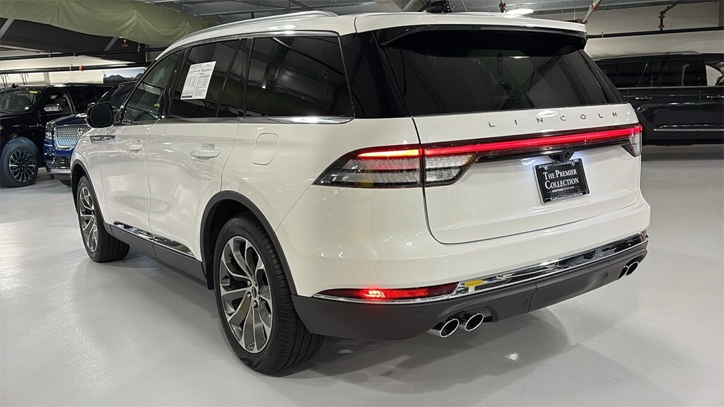 2025 Lincoln Aviator Reserve photo 4
