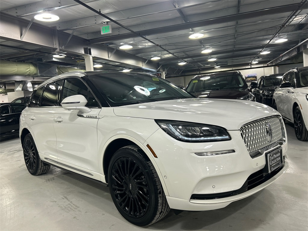 2022 Lincoln Corsair Reserve's photo