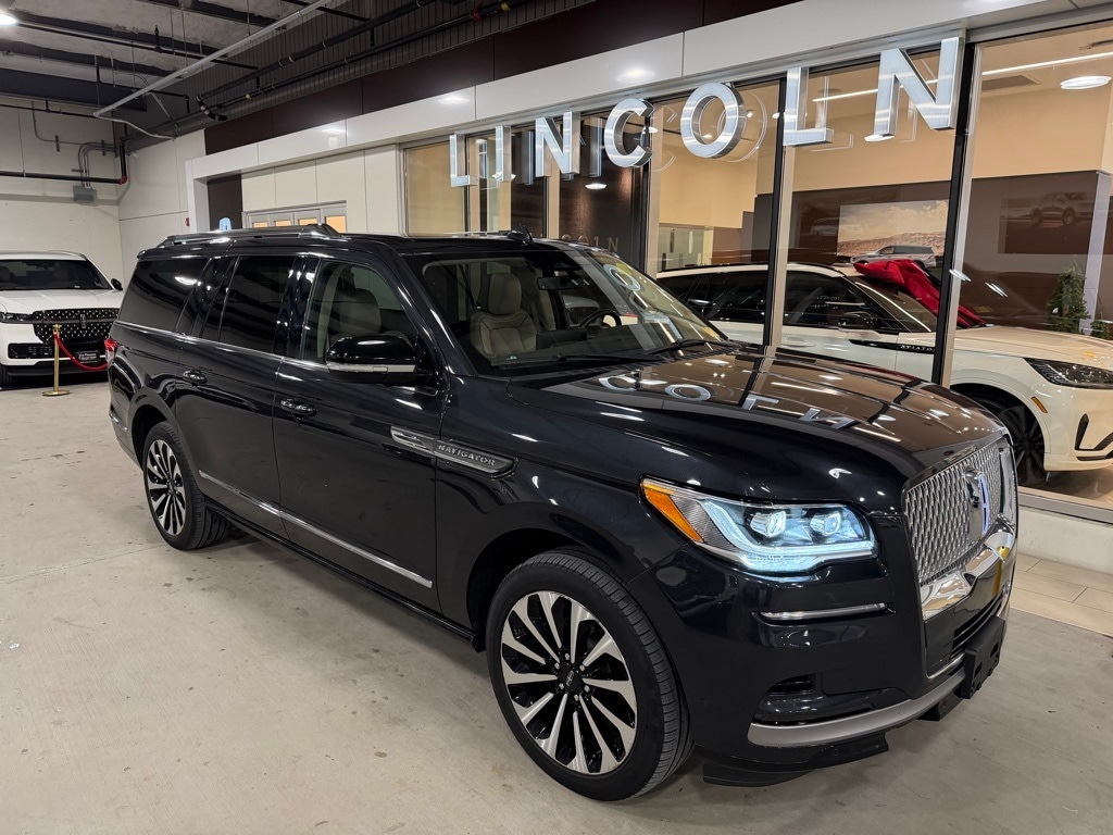 2022 Lincoln Navigator Reserve L's photo
