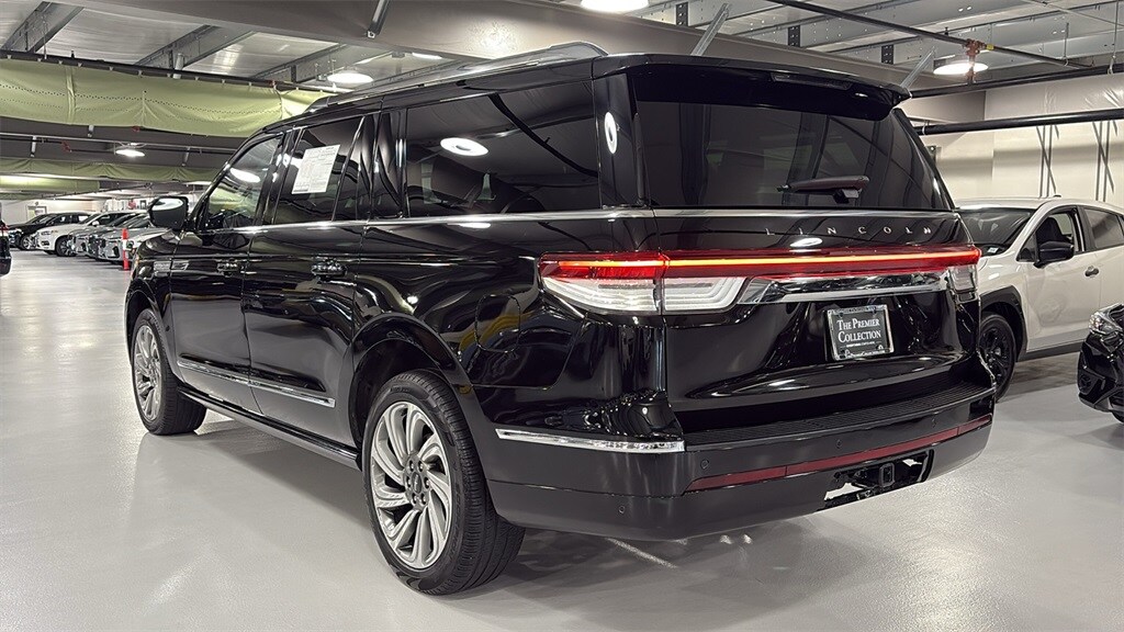 2022 Lincoln Navigator L Reserve photo 4