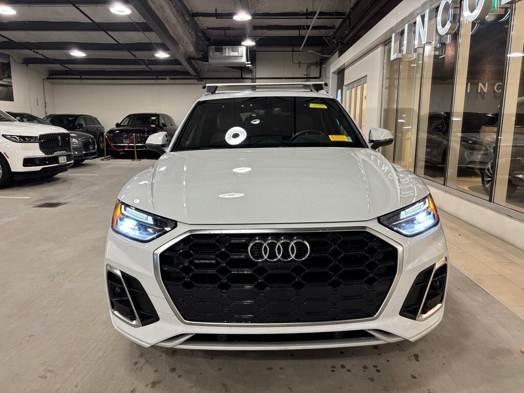 2023 Audi Q5 45 S line Premium photo 2
