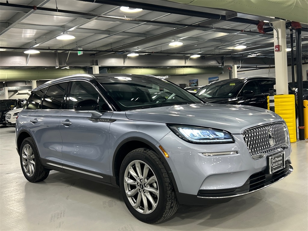 2022 Lincoln Corsair Base's photo