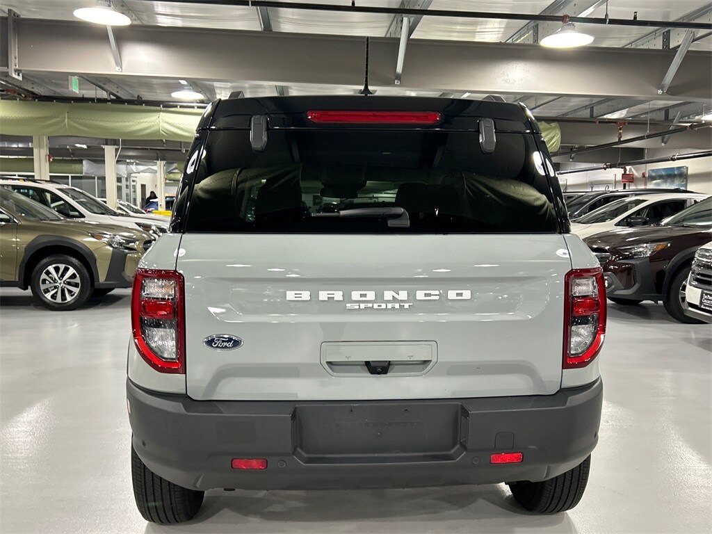 2021 Ford Bronco Sport Outer Banks photo 3