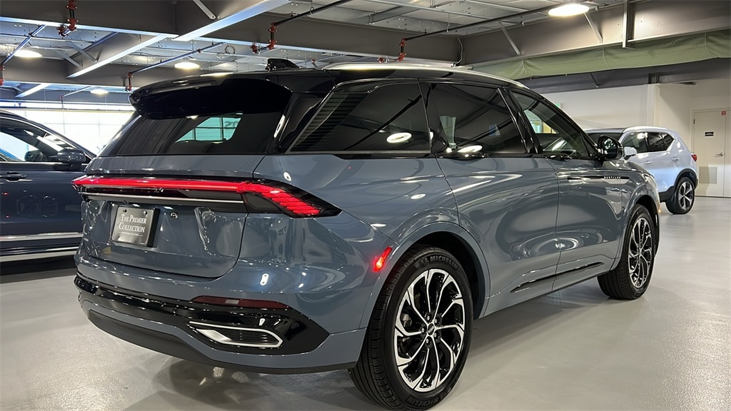 Used 2025 Lincoln Nautilus Reserve with VIN 5LMPJ8KAXSJ892196 for sale in Elmsford, NY