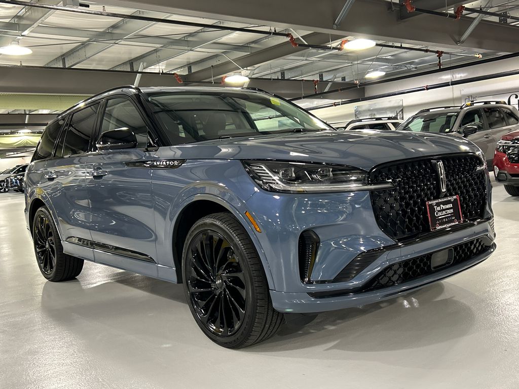 2026 Lincoln Aviator Reserve AWD's photo