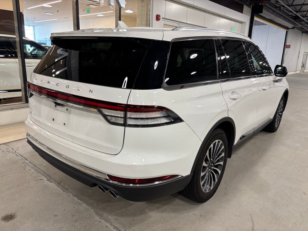 2023 Lincoln Aviator Standard photo 4
