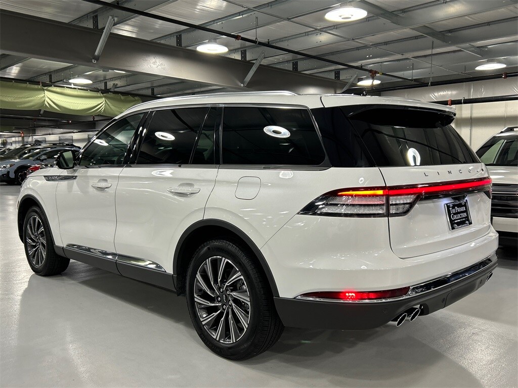 2025 Lincoln Aviator Premiere photo 4