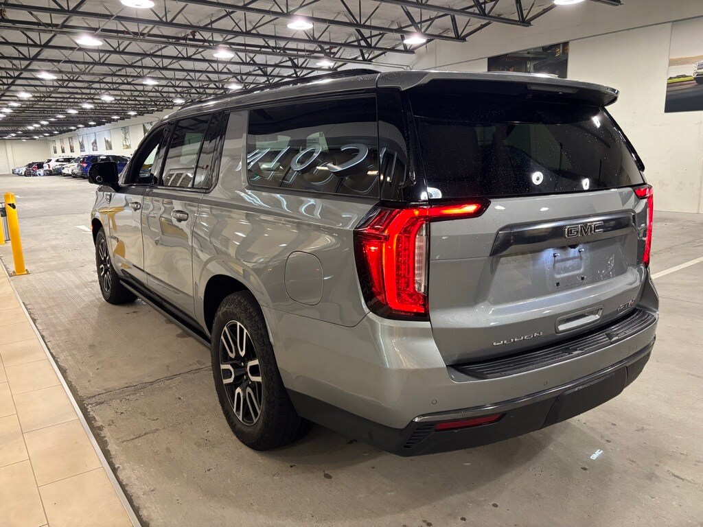 2023 Gmc Yukon XL AT4 photo 2