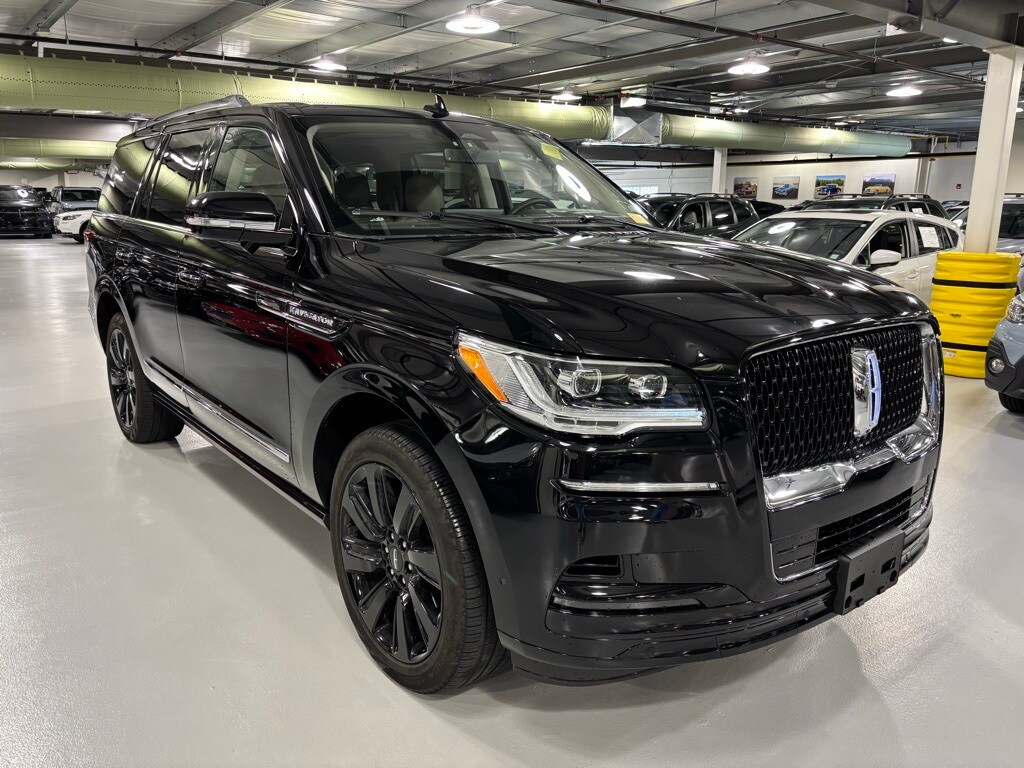 2022 Lincoln Navigator Reserve photo 2