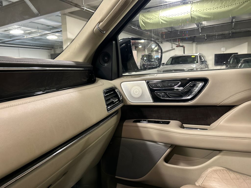 2021 Lincoln Navigator Reserve - Photo 18